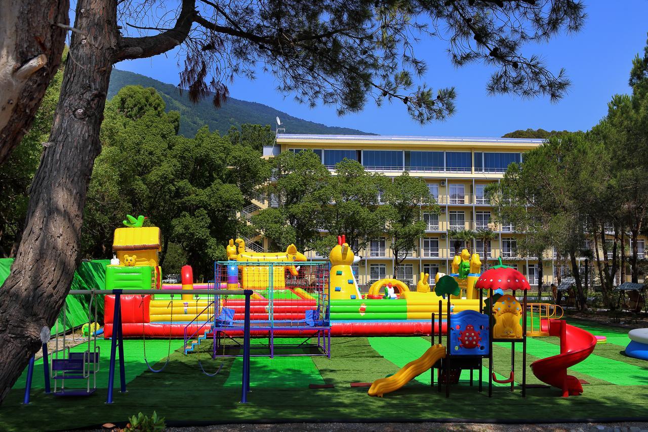 Wellness Park Hotel Gagra All-Inclusive Екстериор снимка